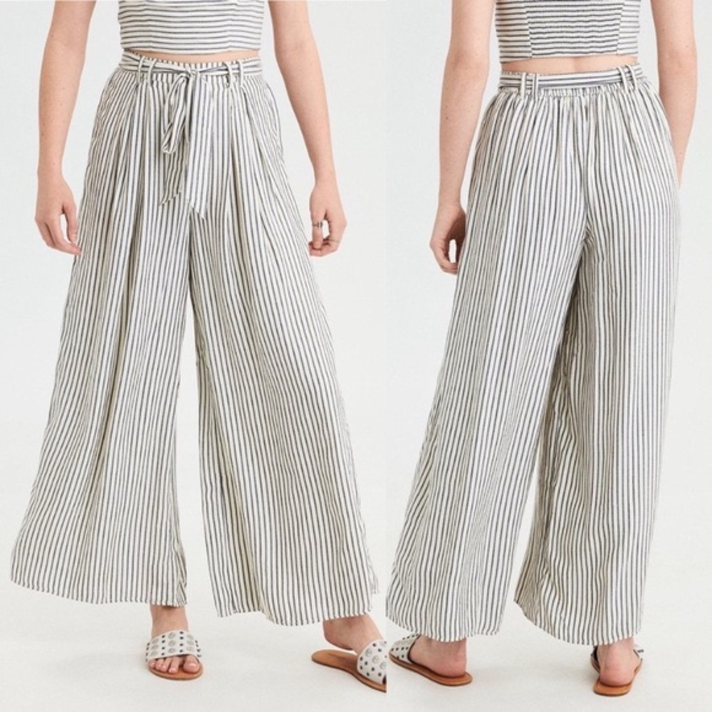 AMERICAN EAGLE WIDE LEGGED PANTS